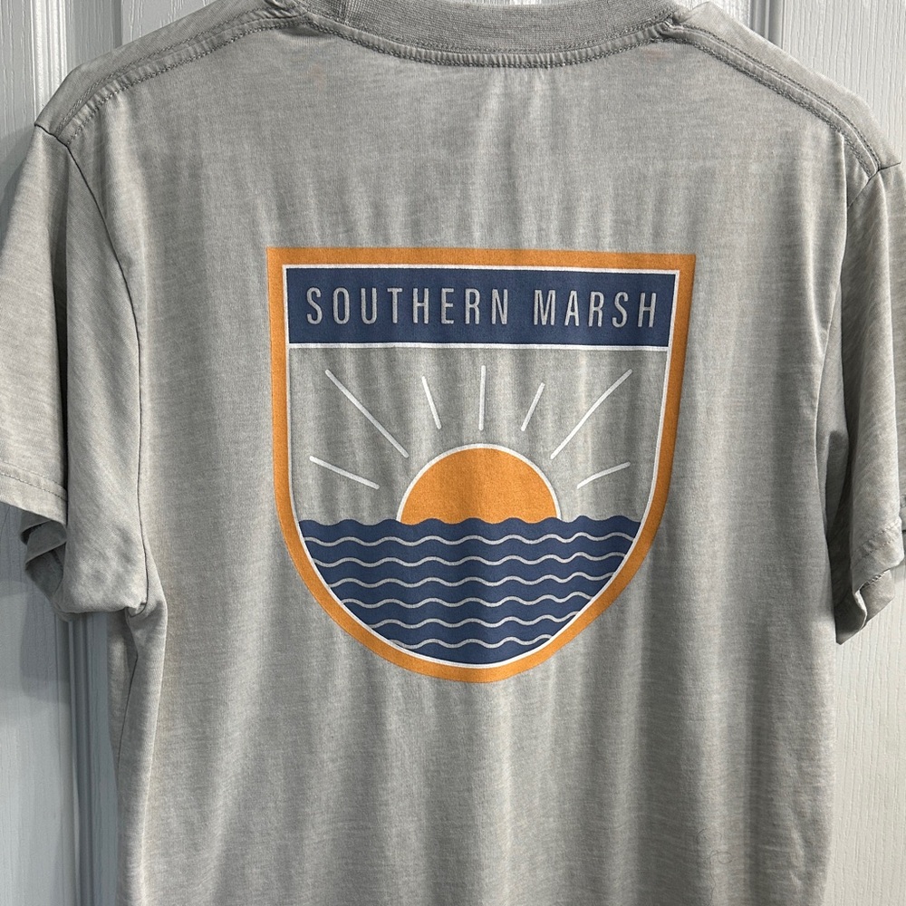 Southern Marsh Sunburst Gray Tee